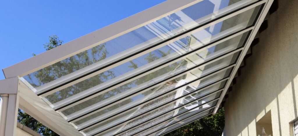 "Domos para Casas Modernas: estilo, luz natural y eficiencia energética. Transforma tu hogar con Cielo de Cristal. ¡Contáctanos hoy mismo!"







